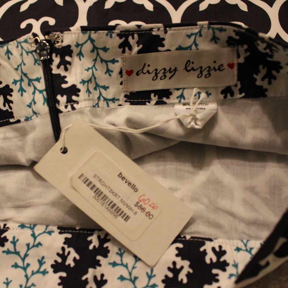 NWT Navy Pattern Straight Skirt - Bevello - Picture 2 of 8